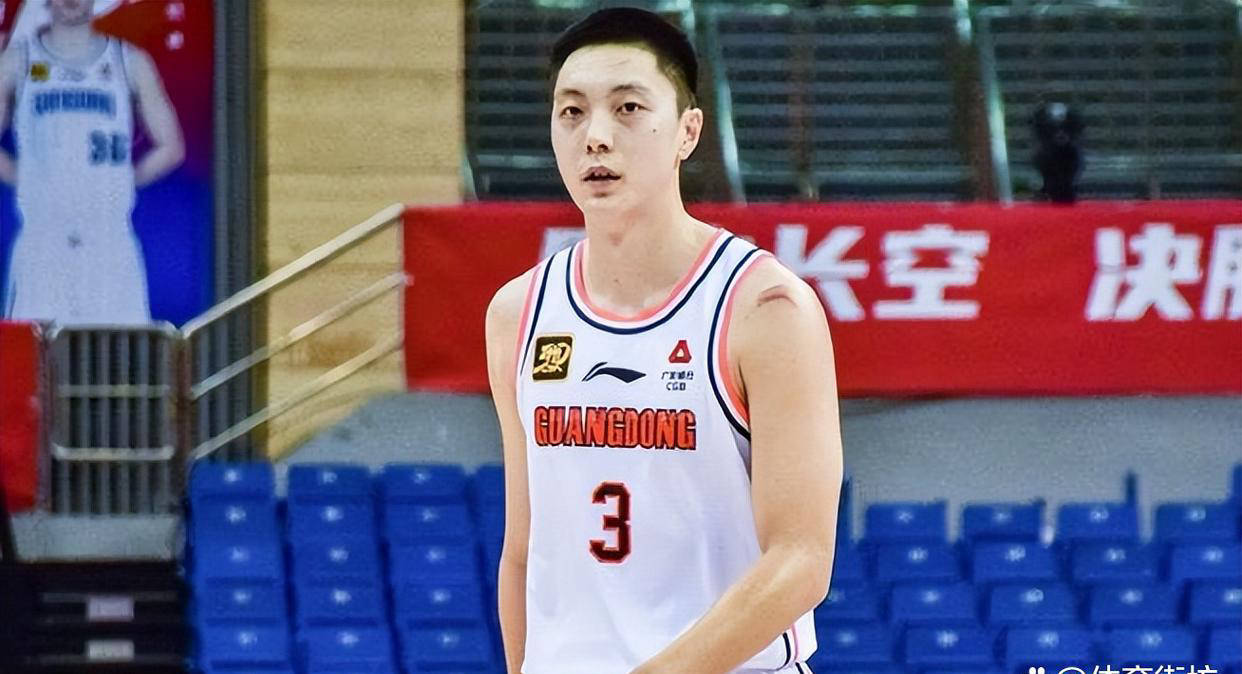 关于两位得分王碰撞，华南虎险胜的信息
