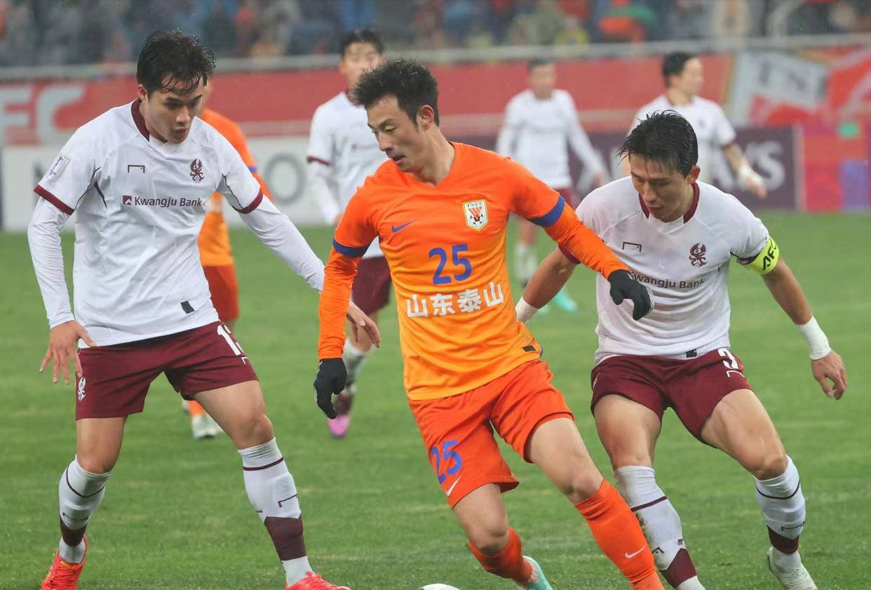 关于云南昆明北京主场迎战泰安泰山，全力冲击保级的信息